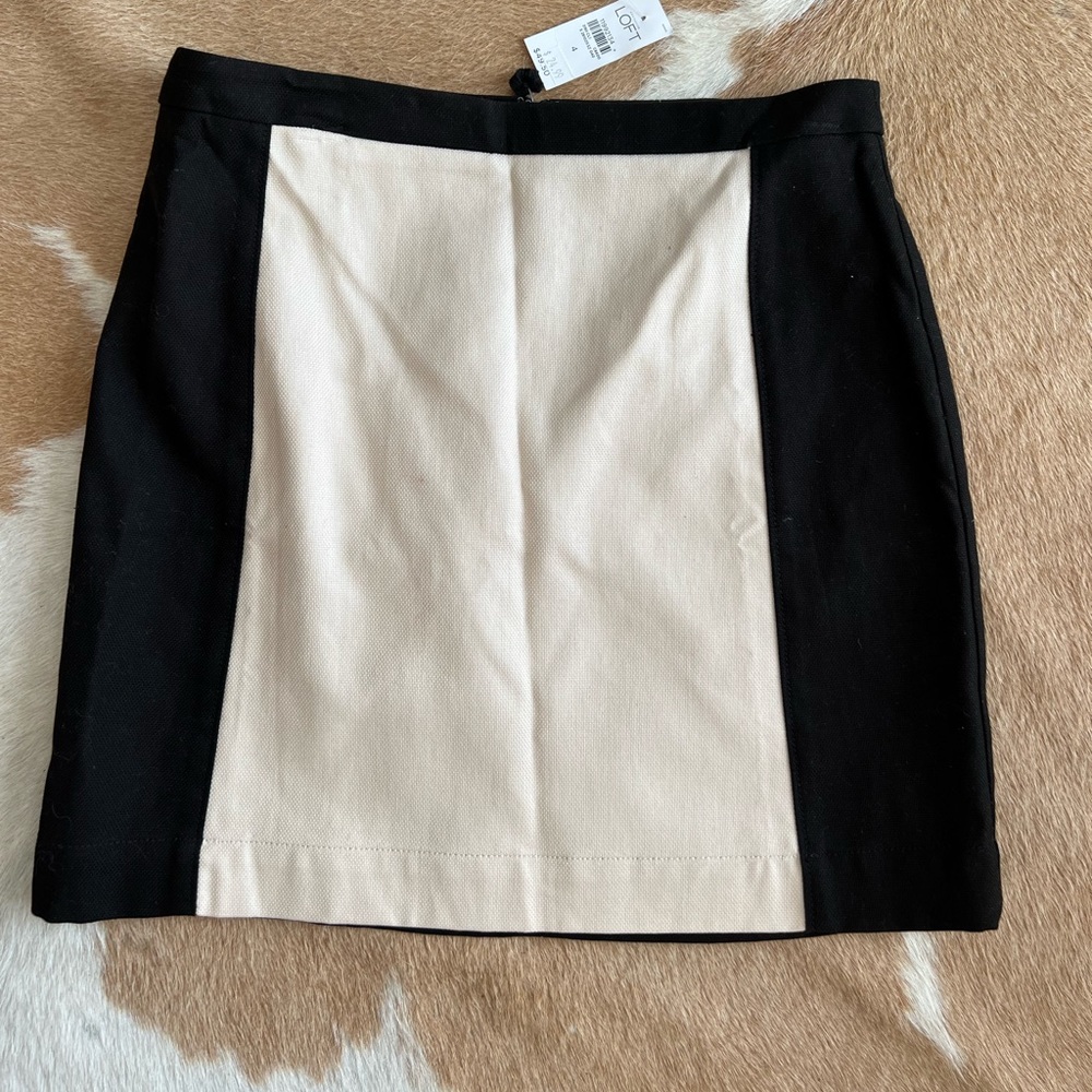 Loft size 4 skirt NWT